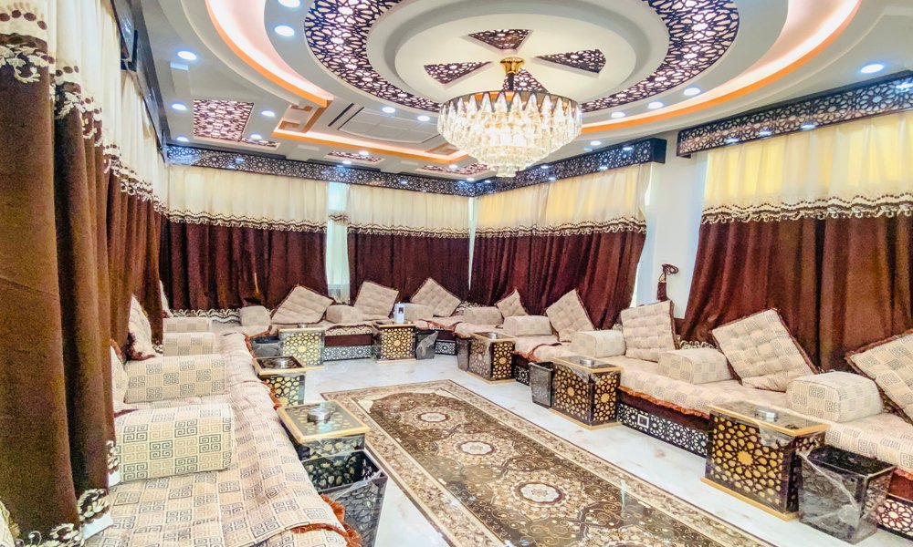 قاعة مناسات